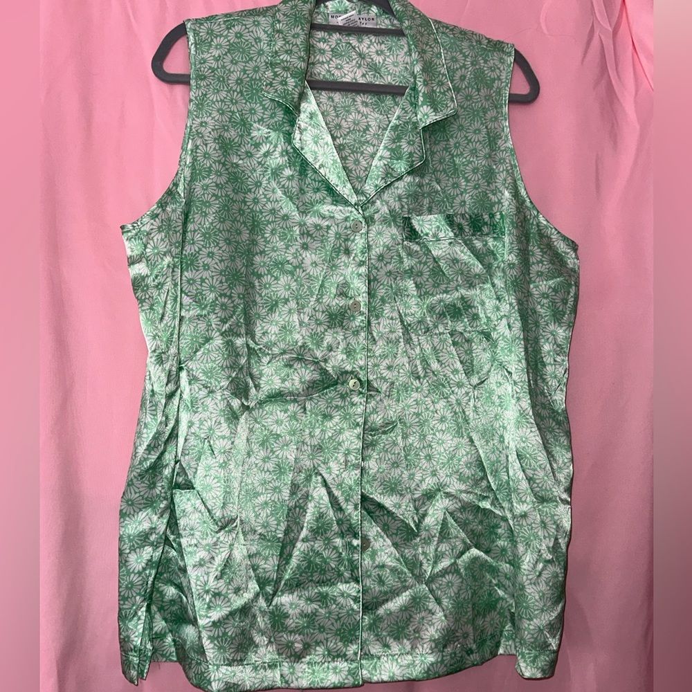 Morgan Taylor Intimates Sleeveless Floral Daisy Blouse